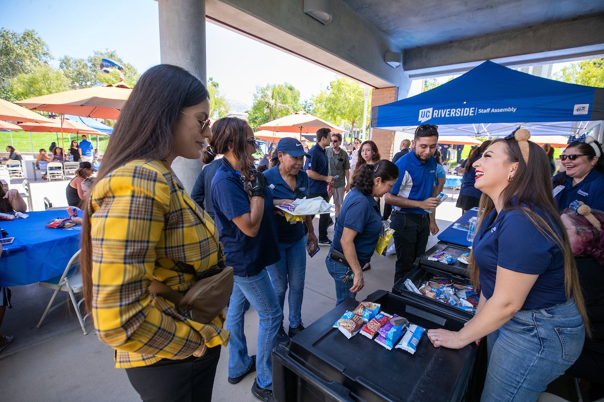 Chancellor’s picnic kicks off fall quarter Inside UCR UC Riverside